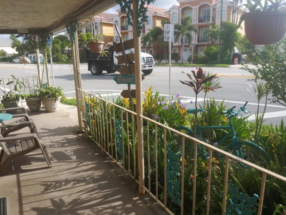 Siesta Motel and Surfside Cabanas Image 38