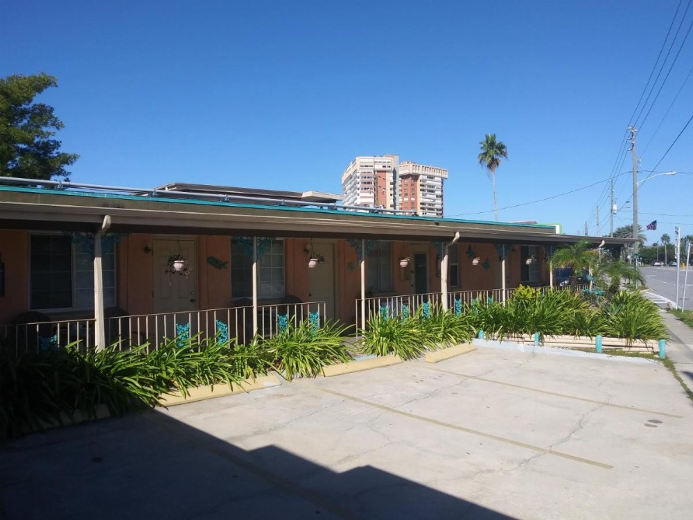 Siesta Motel and Surfside Cabanas Image 33