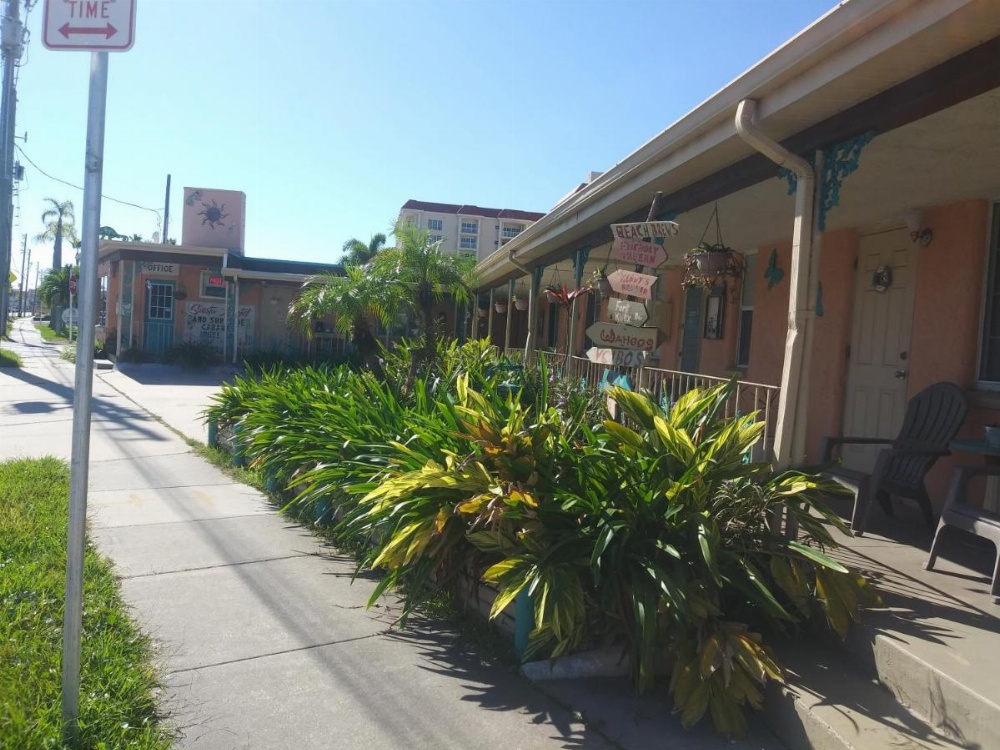 Siesta Motel and Surfside Cabanas Image 34