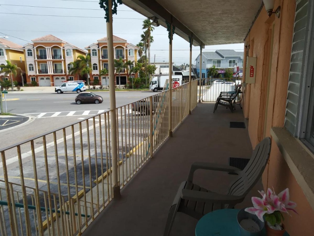 Siesta Motel and Surfside Cabanas